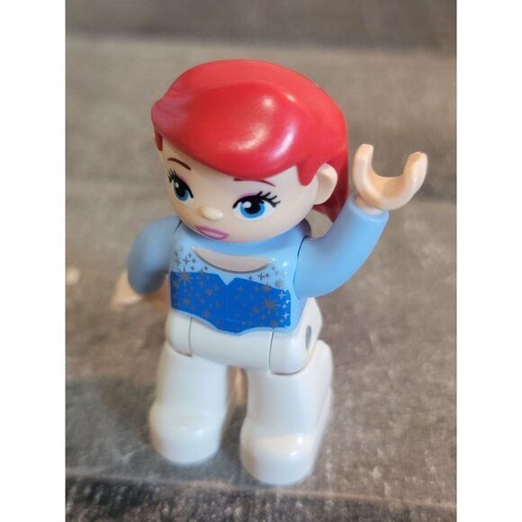 Roblox princess Disney Ariel Little Mermaid toy figure - Picture 1 of 4